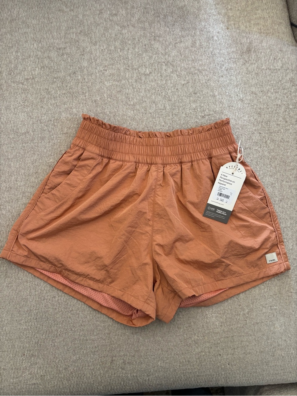 Vuori Women’s Rust Orange Elastic-Waist Active Shorts